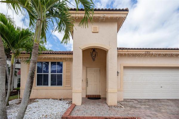 Spicewood, 23824 SW 107th Pl, Princeton, Florida 33032, image 2