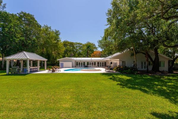 Pinecrest Residential, 6875 SW 96th St, Pinecrest, Florida 33156, image 2