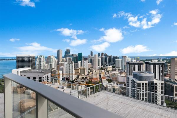 Paramount Miami Worldcenter, 851 NE 1st Ave #4912, Miami, Florida 33132, image 1