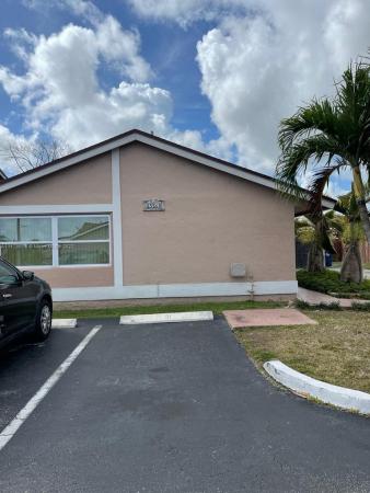 Kendalaire Villas, 15560 SW 77th Ter #A3-1, Kendall West, Florida 33193, image 2