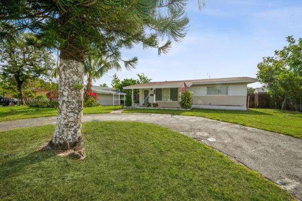 Miramar Tropical, 2331 Acapulco Dr, Miramar, Florida 33023, image 2