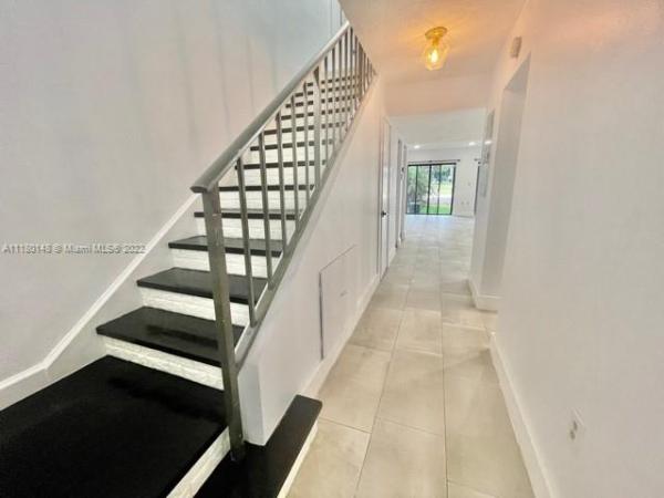Country Club Of Miami Fairway Townhouses, 19230 Bobolink Dr, Hialeah, Florida 33015, image 1