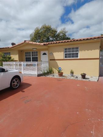 Hialeah Homesites, 2436 W 9th Ct, Hialeah, Florida 33010, image 1