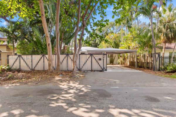 Sunshine Vistas, 4180 Loquat Ave, Miami, Florida 33133, image 1