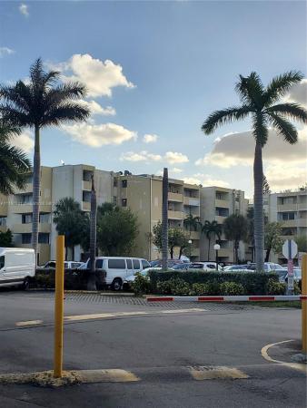 Samari Lake East, 10000 NW 80th Ct #2239, Hialeah Gardens, Florida 33016, image 2