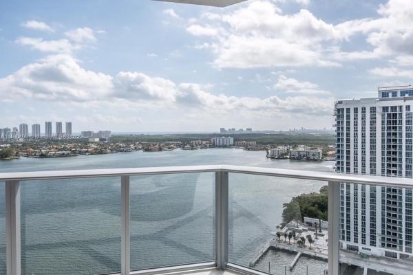 North Tower At Marina Palms, 17301 Biscayne Blvd #2207, North Miami Beach, Florida 33160, image 2