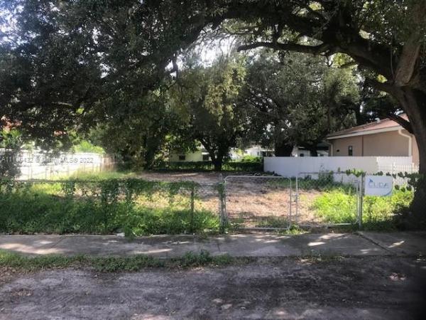 Seminole Lawn, 3240 NW 51st Ter, Brownsville, Florida 33142, image 1