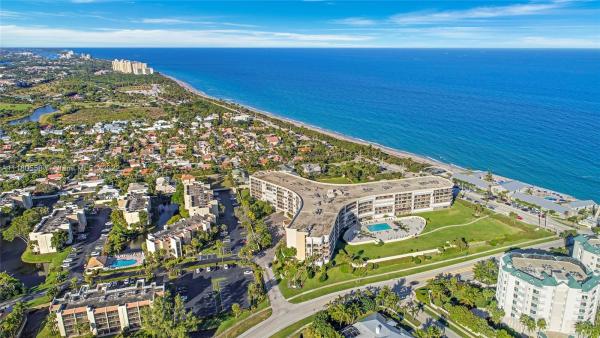 Oceancrest, 1300 S Highway A1A #521, Jupiter, Florida 33477, image 1