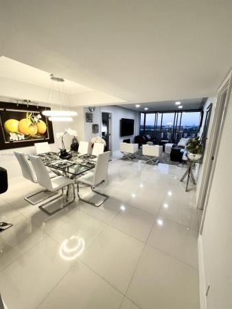 Coronado Tower 3, 20379 W Country Club Dr #1540, Aventura, Florida 33180, image 2