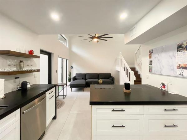 Sabal Chase, 11220 SW 104th St, Kendall, Florida 33176, image 1