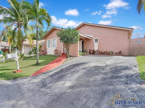 Country Star, 13556 SW 287th Ln, Leisure City, Florida 33033, image 1