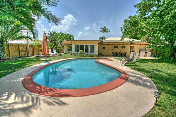 Barwal, 1108 SE 6th St, Deerfield Beach, Florida 33441, image 1