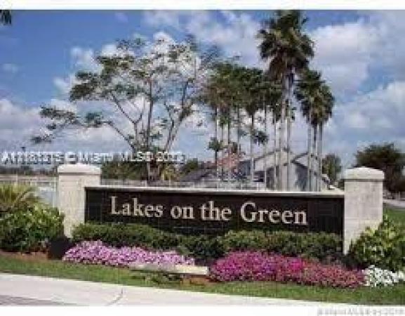 Lakes On The Green Glynn West, 18743 NW 89th Ave, Hialeah, Florida 33018, image 1