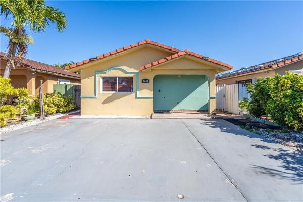 Robles Gardens, 2647 W 71st Pl, Hialeah, Florida 33016, image 1