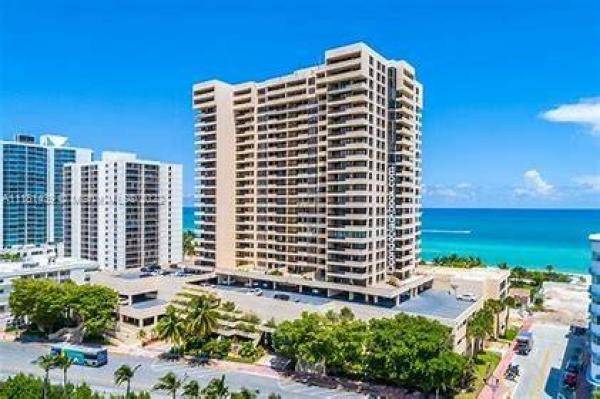 Club Atlantis, 2555 Collins Ave #802, Miami Beach, Florida 33140, image 1
