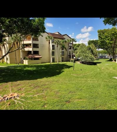 Kenland Bend North, 8810 SW 123rd Ct #M206, The Crossings, Florida 33186, image 1