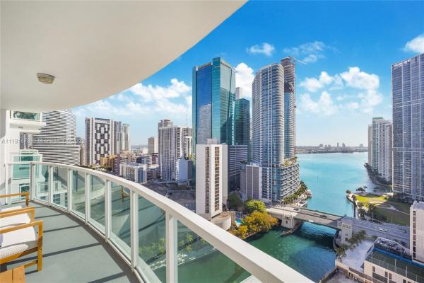 Brickell On The River North Tower, 31 SE 5th St #2706, Miami, Florida 33131, image 2