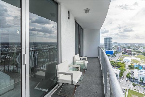 Opera Tower, 1750 N Bayshore Dr #3211, Miami, Florida 33132, image 1