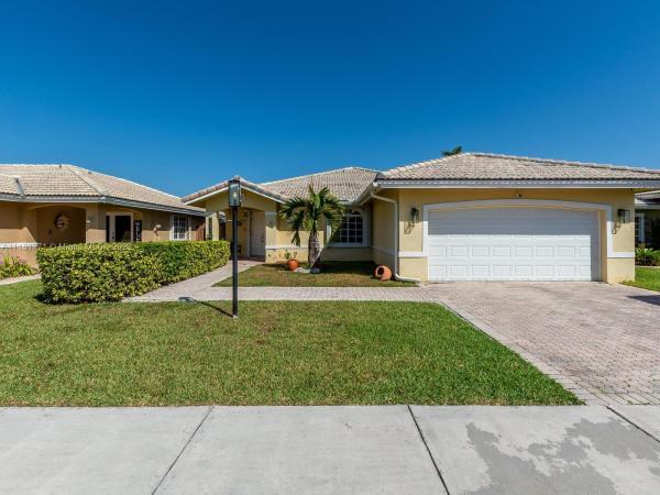 16317 SW 79th Ter, Unincorporated Dade County, Florida 33193, image 2