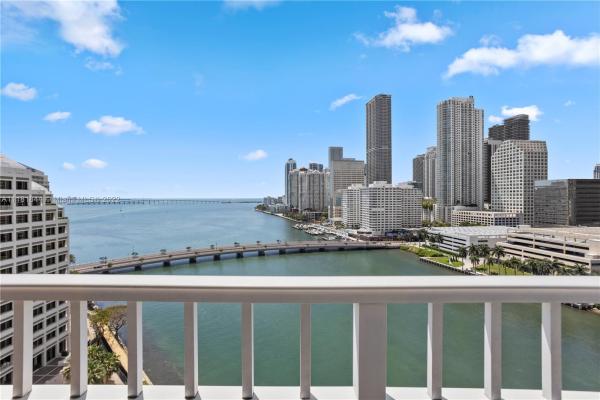 Courvoisier Courts, 701 Brickell Key Blvd #1702, Miami, Florida 33131, image 2