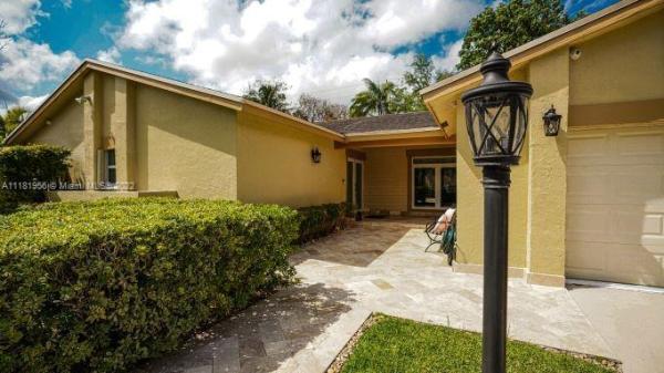 The Crossings, 12805 SW 104th Ter, The Crossings, Florida 33186, image 2