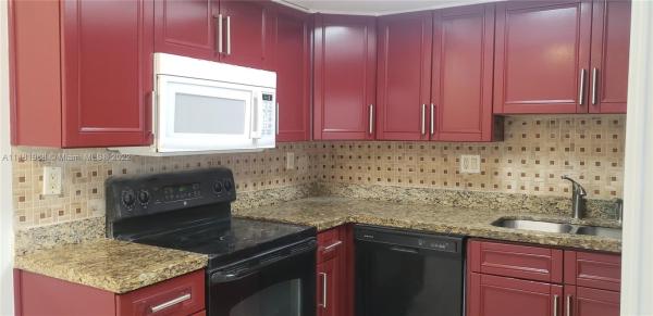 Habitat 2, 2221 NW 59th Way #67-C, Lauderhill, Florida 33313, image 2