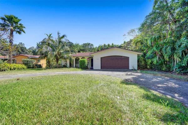Griffing Biscayne Park Estates, 11929 Ne 6th Ave, Biscayne Park, Florida 33161, image 2