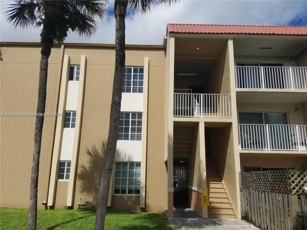 Doral Gardens 2, 5231 Geneva Way #301, Doral, Florida 33166, image 2