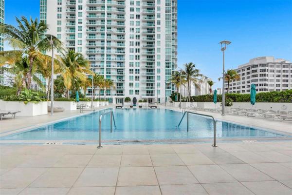 The Plaza On Brickell West, 951 Brickell Ave #2807, Miami, Florida 33131, image 2