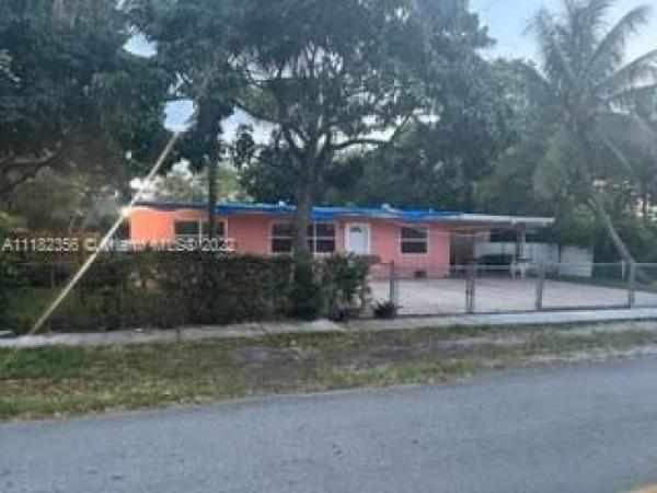 Biscayne Village Heights, 1010 NW 134th St, North Miami, Florida 33168, image 1
