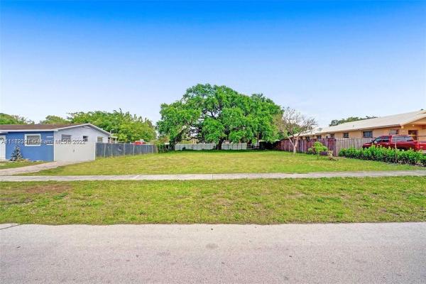 Venetian Gardens Acres, 3955 Nw 164th St, Miami Gardens, Florida 33054, image 2