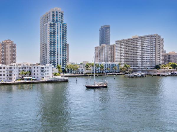 121 Golden, 121 Golden Isles Dr #403, Hallandale Beach, Florida 33009, image 1