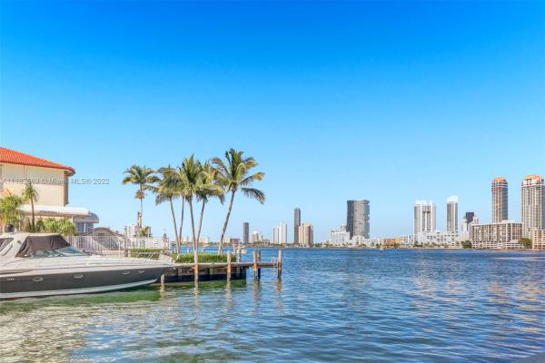 Eden Point, 4000 NE 170th St #102, North Miami Beach, Florida 33160, image 1