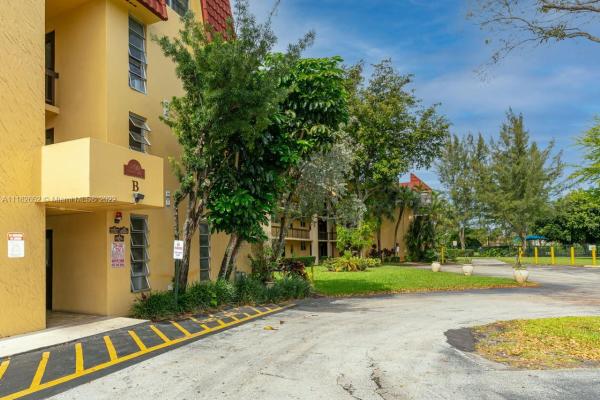 Foxcroft, 3490 Foxcroft Rd #B112, Miramar, Florida 33025, image 2