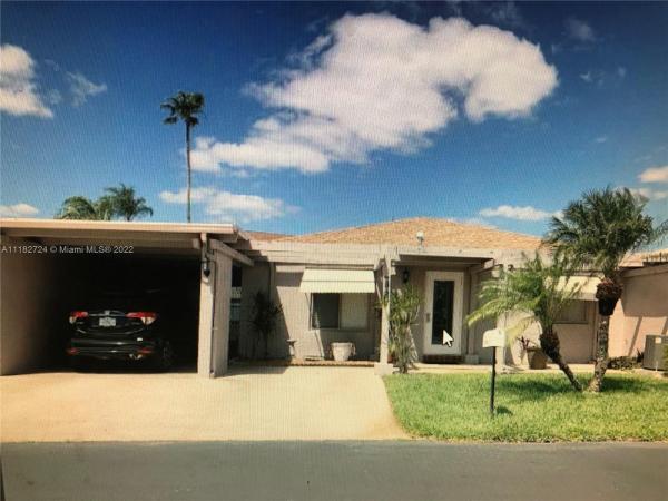 Camelot Village, 14745 Wildflower Ln, Delray Beach, Florida 33446, image 2