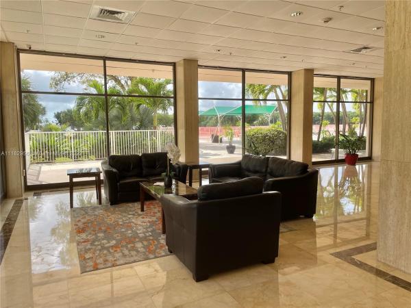 Coastal Towers, 400 Kings Point Dr, Sunny Isles Beach, Florida 33160, image 2