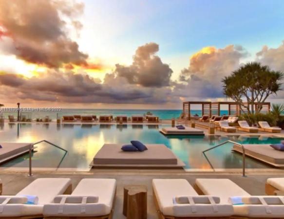 Roney Palace, 2301 Collins Ave #432, Miami Beach, Florida 33139, image 1
