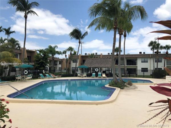 Sunrise Point, 8261 SW 128 St #212, Pinecrest, Florida 33156, image 2