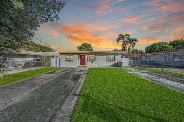 Kirkland Heights, 3675 SW 4th St, Miami, Florida 33135, image 1