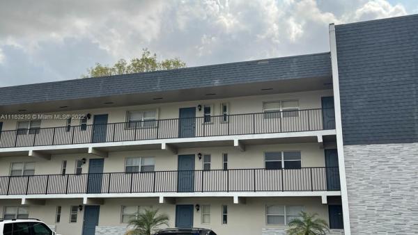 Versailles Gardens, 8040 N Colony Cir N #309, Fort Lauderdale, Florida 33321, image 1