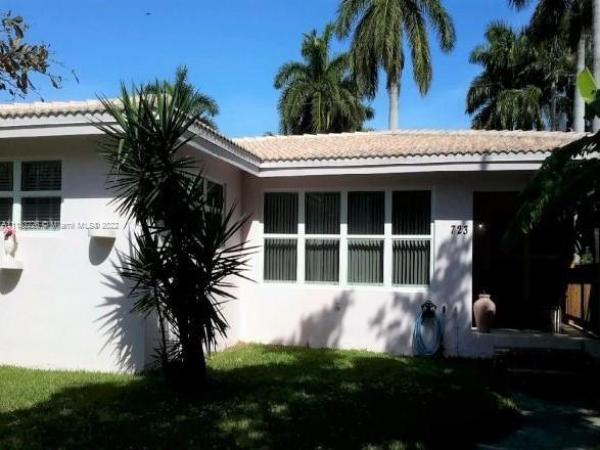 Hollywood Lakes, 723 Hollywood Blvd, Hollywood, Florida 33019, image 1