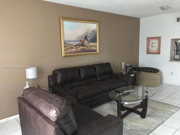 Biscayne Lake Gardens, 2820 NE 201st Ter #F216, Aventura, Florida 33180, image 1