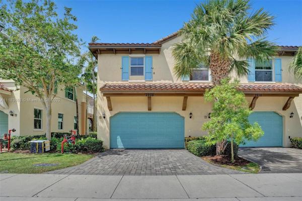 Cascada Isle, 2908 Cascada Isles Way, Cooper City, Florida 33024, image 2