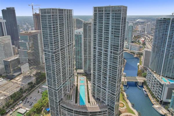 Icon Brickell Tower 1, 465 Brickell Ave #4301, Miami, Florida 33131, image 2