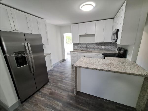 Plantation, Florida 33060, image 1