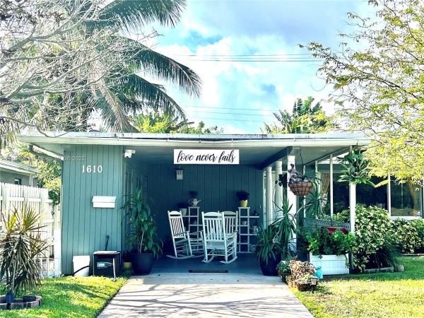 Hollywood Lakes, 1610 Polk St #1-2, Hollywood, Florida 33020, image 2