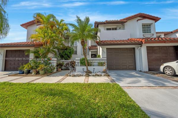 Saga Bay Townhomes, 8402 SW 208th St, Cutler Bay, Florida 33189, image 1