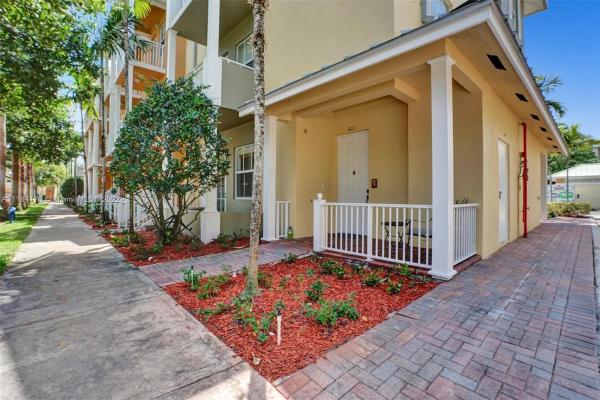 The Village At Sailboat Bend, 401 SW 13th Ter, Fort Lauderdale, Florida 33312, image 2