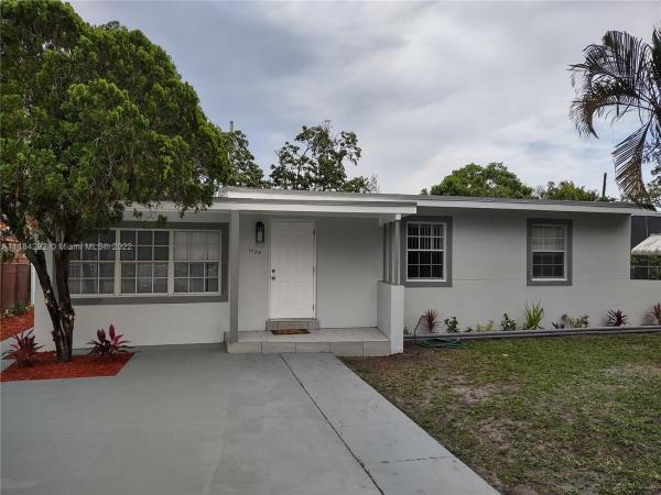 Lauderdale Manors, 1130 NW 15th Ave, Fort Lauderdale, Florida 33311, image 2