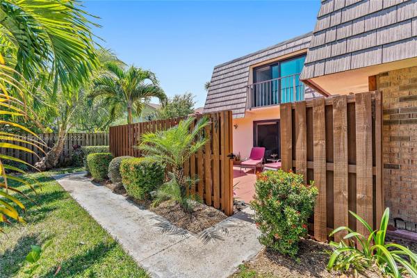 Ocean Cove, 127 Ocean Cove Dr, Jupiter, Florida 33477, image 2